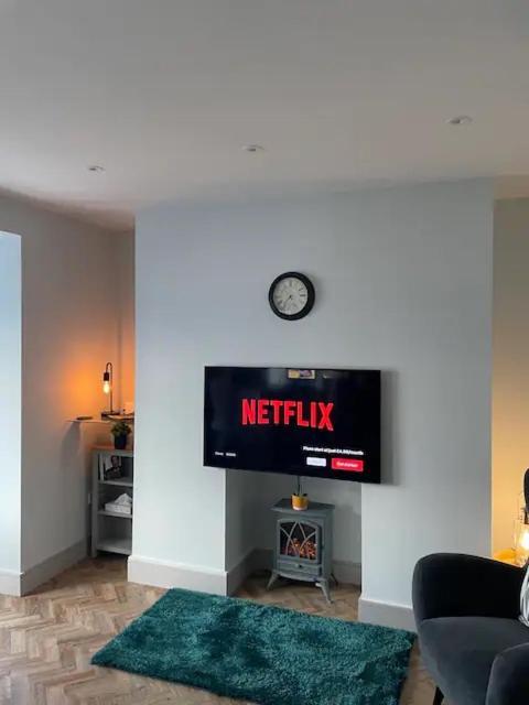 Superb 2 Bedroom Sea View Flat Scarborough Eksteriør bilde