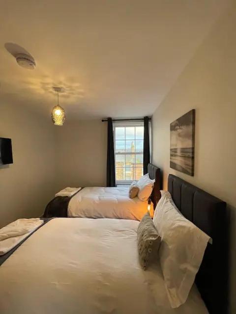 Superb 2 Bedroom Sea View Flat Scarborough Eksteriør bilde